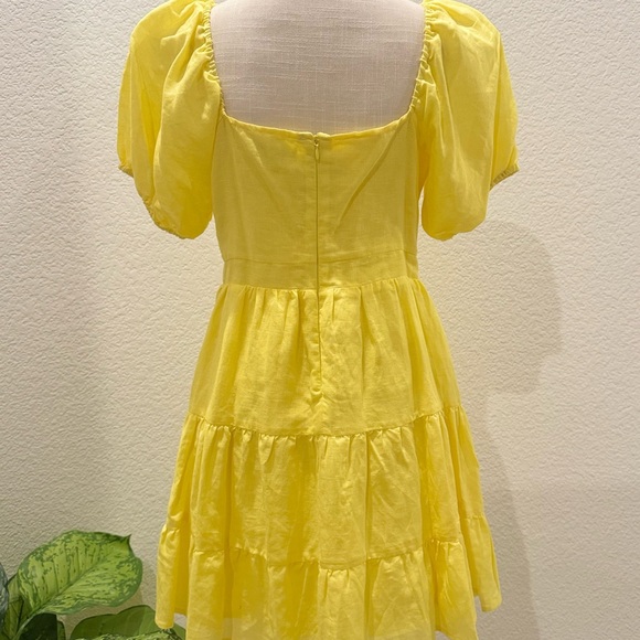 CHELSEA & VIOLET Buttercup Yellow Linen Mini Dress. Size M - Picture 3 of 5